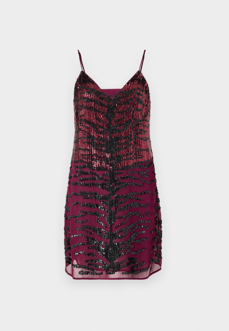 Mit Pailletten verziertes weinrotes Kleid mit V-Ausschnitt, das schwarze abstrakte Muster und dünne Träger aufweist; entworfen für eine figurbetonte Silhouette.