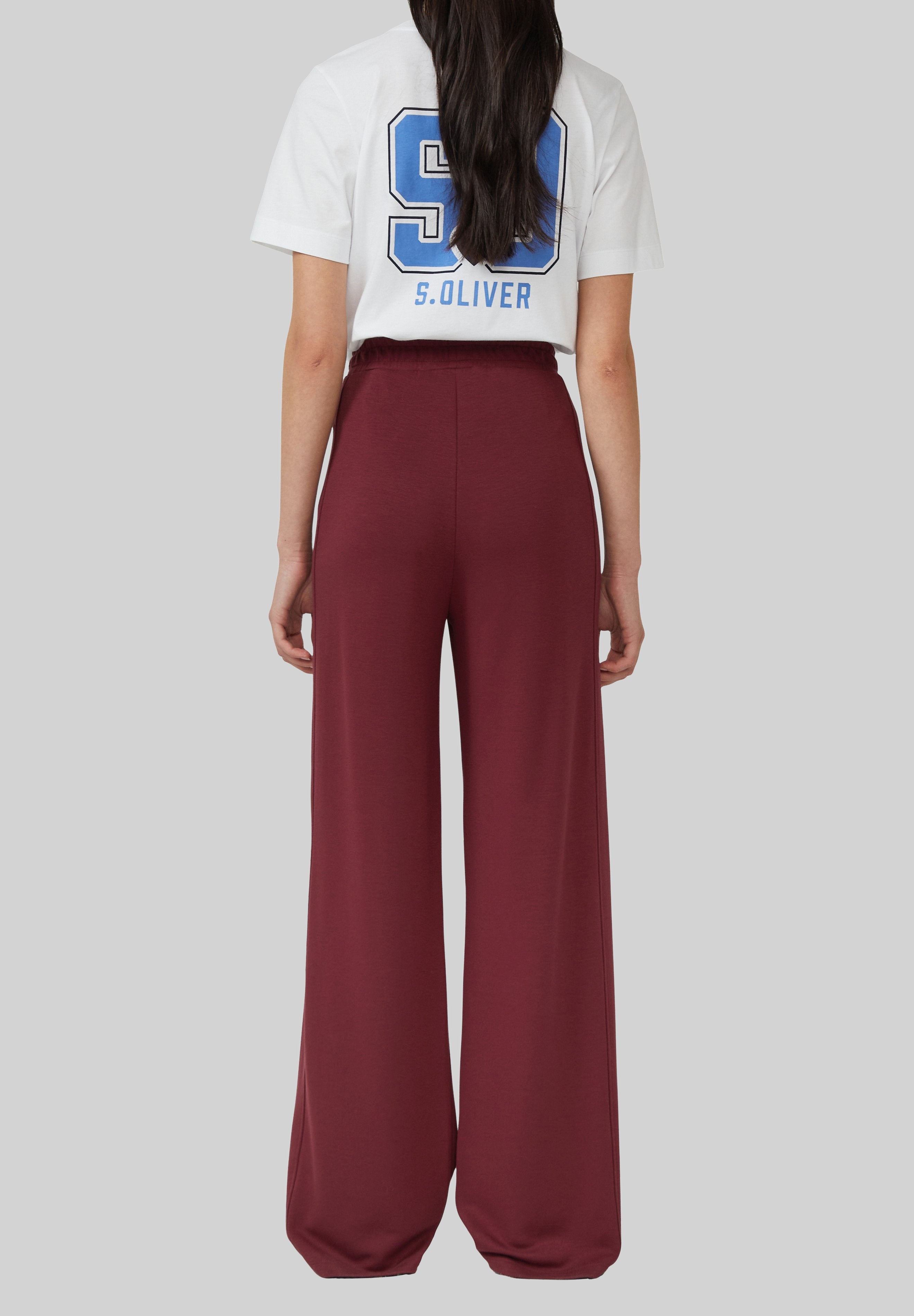IM RELAXED FIT MIT WEITEM  Media 4
