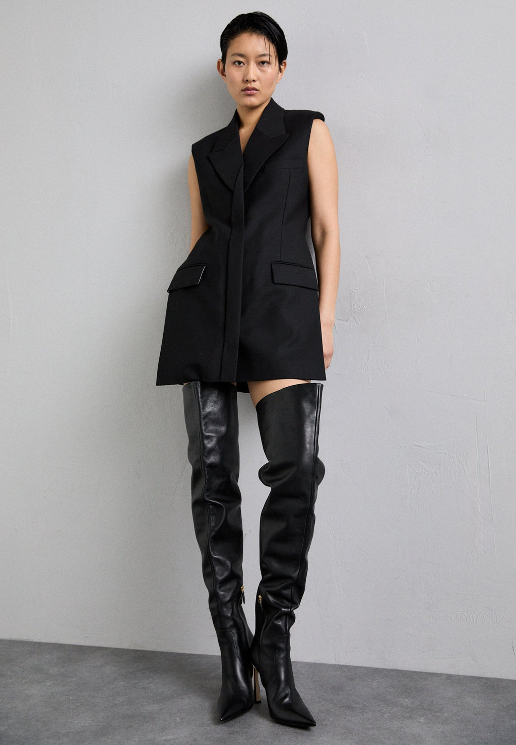 Victoria Beckham SLEEVELESS TAILORED DRESS