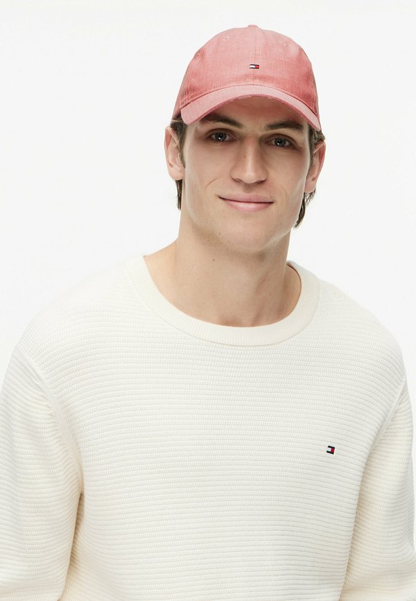 Tommy Hilfiger TOMMY HILFIGER HILFIGER FLAG EMBROIDERY CHAMBRAY BASEBALL CAP - Cap - red
