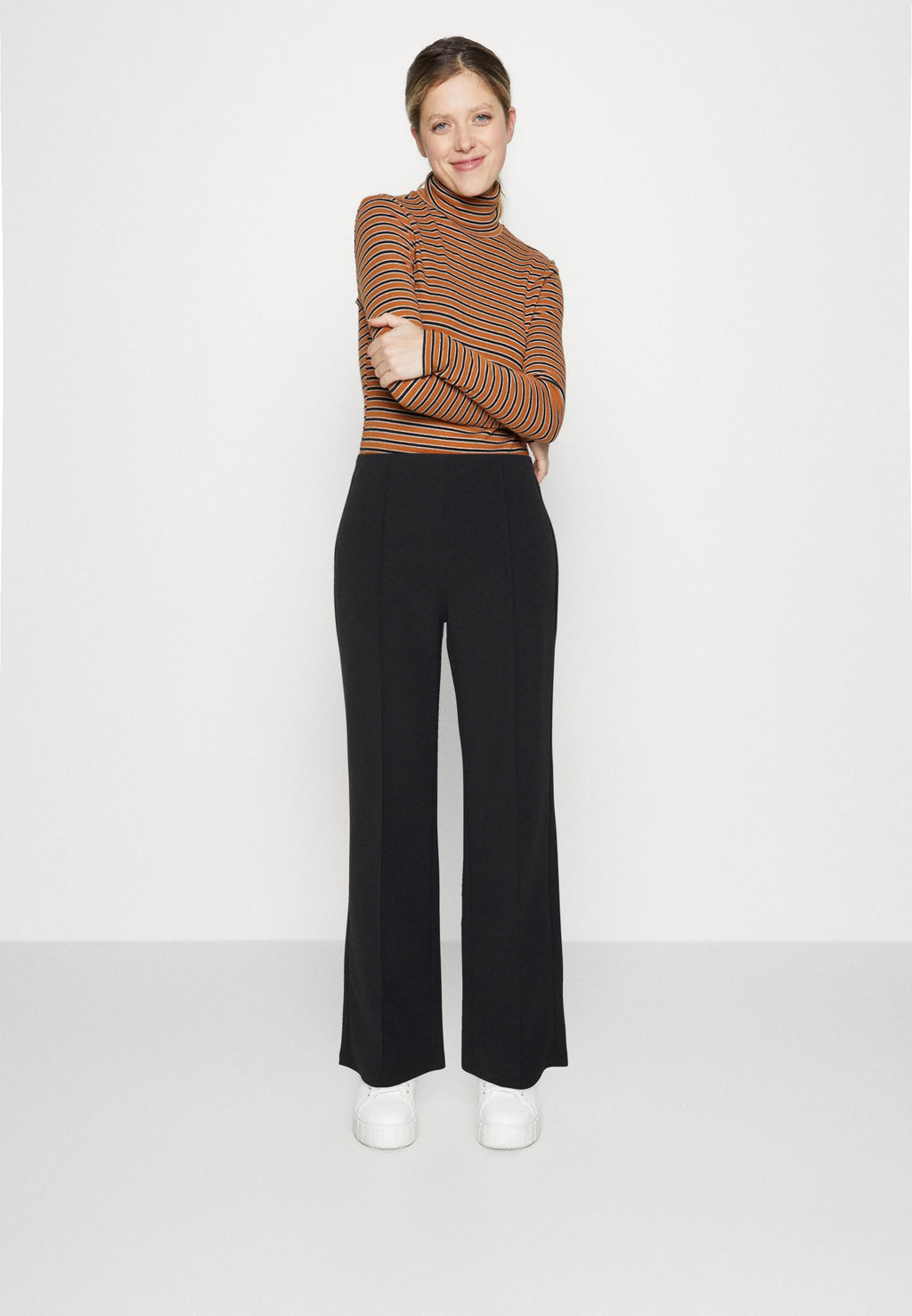 ONLANSA WIDE PANT Media 2