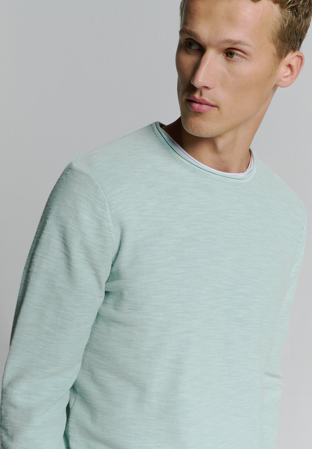 CREWNECK Media 6