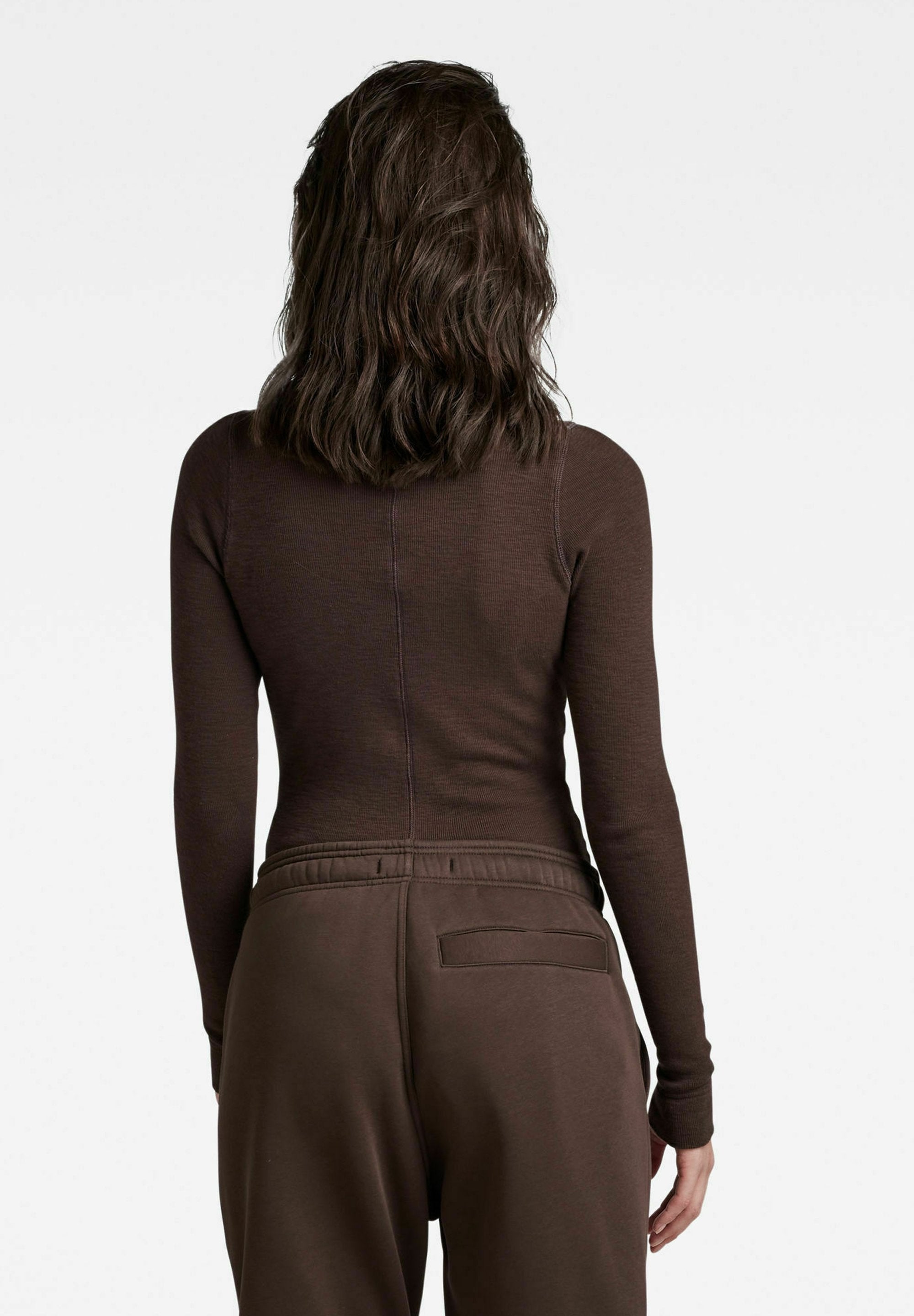 HENLEY ULTRA SLIM Media 3