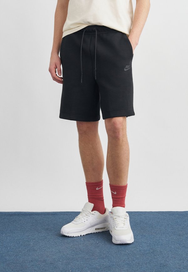 Nike Sportswear M NK TECH FLC SHORT - Shorts - black