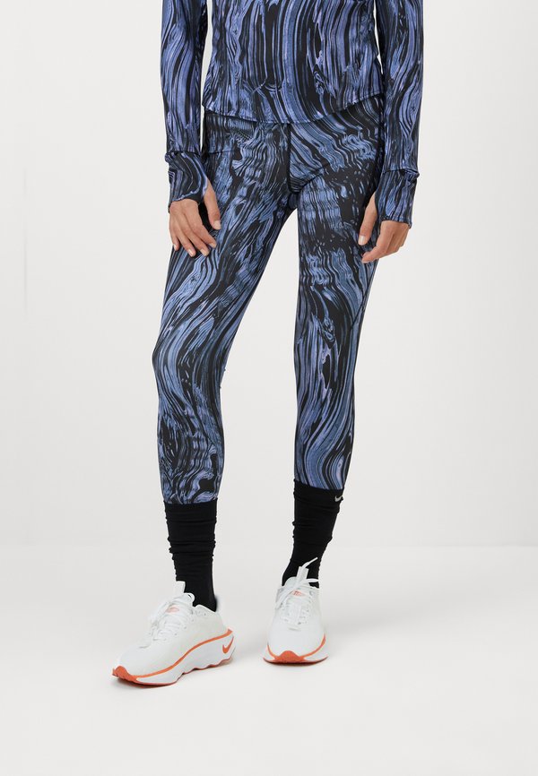 Nike Performance SWIFT