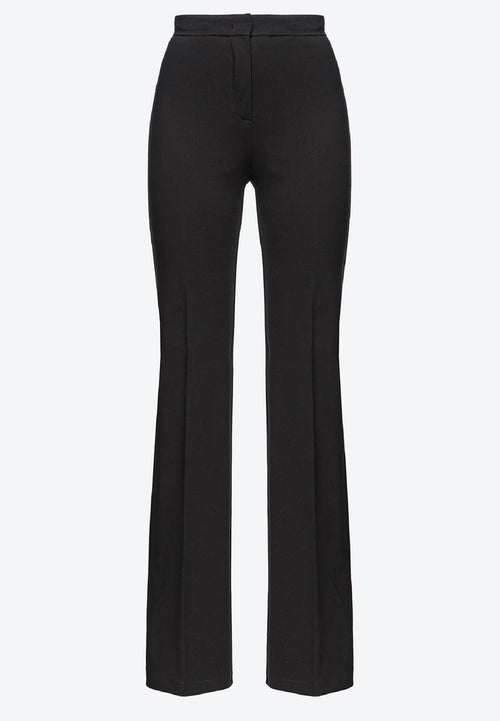 Schwarze weit ausgestellte Hose aus glattem Stoff mit hohem Bund, vorderem Reißverschluss und taillierter Passform, geeignet für verschiedene Anlässe.