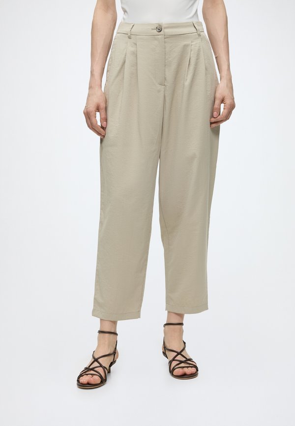 TOM TAILOR BARREL  - Trousers - silver olive