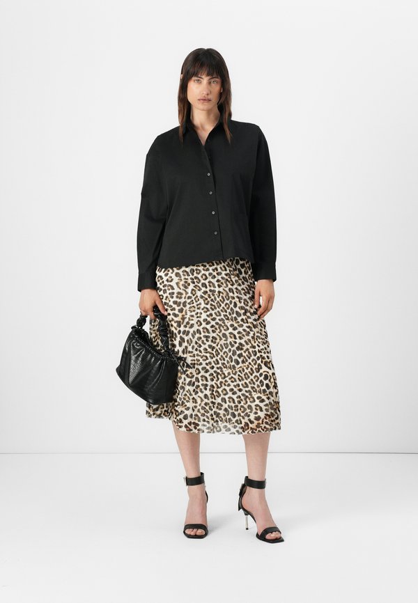 DKNY