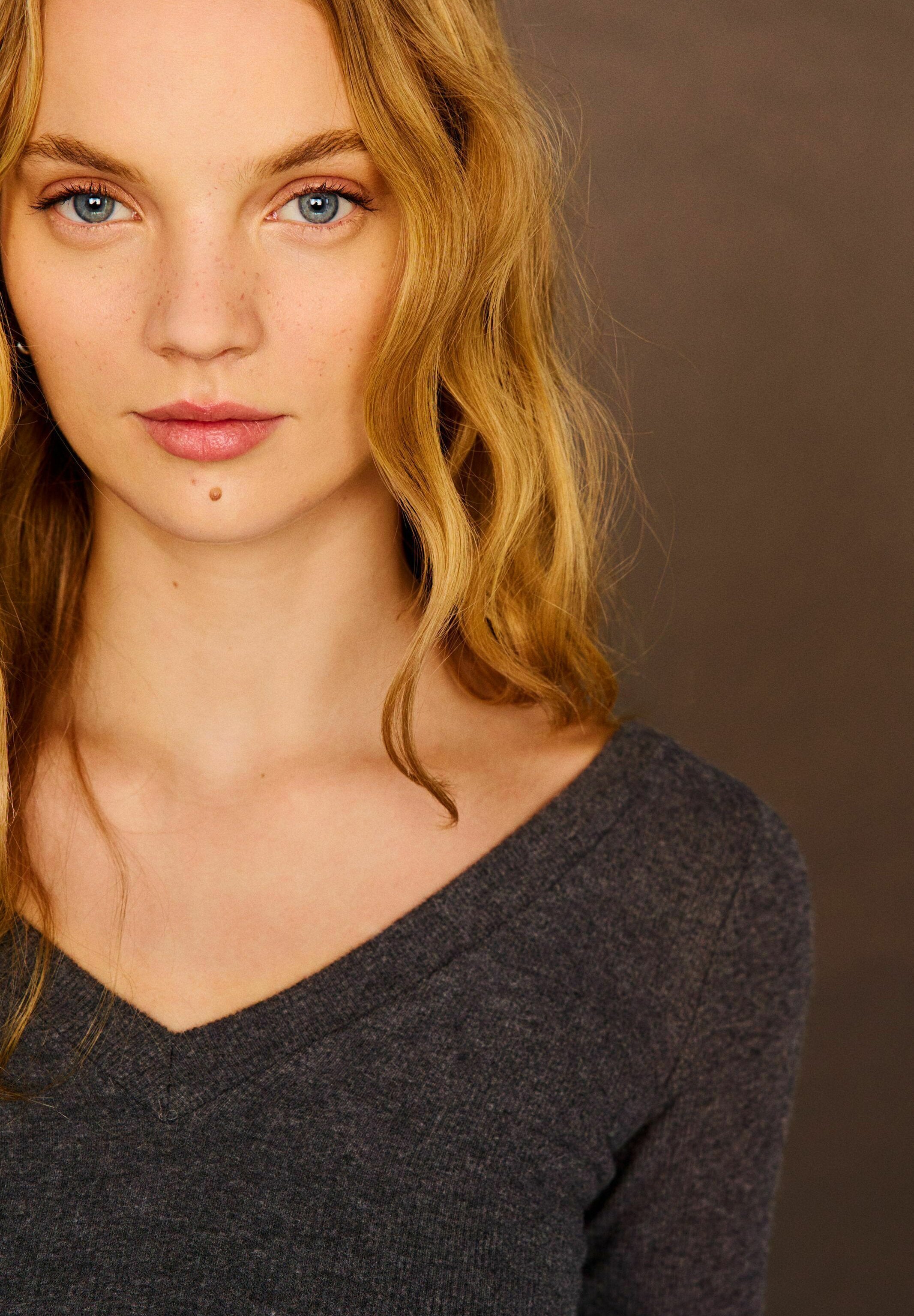 Bershka WITH GATHERED V-NECK