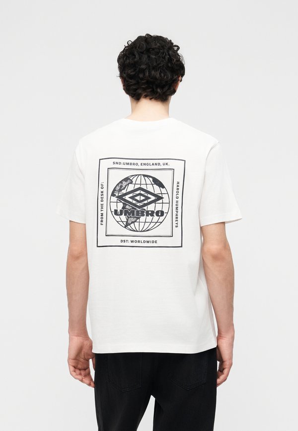 Umbro DESTINATION GRAPHIC TEE UNISEX