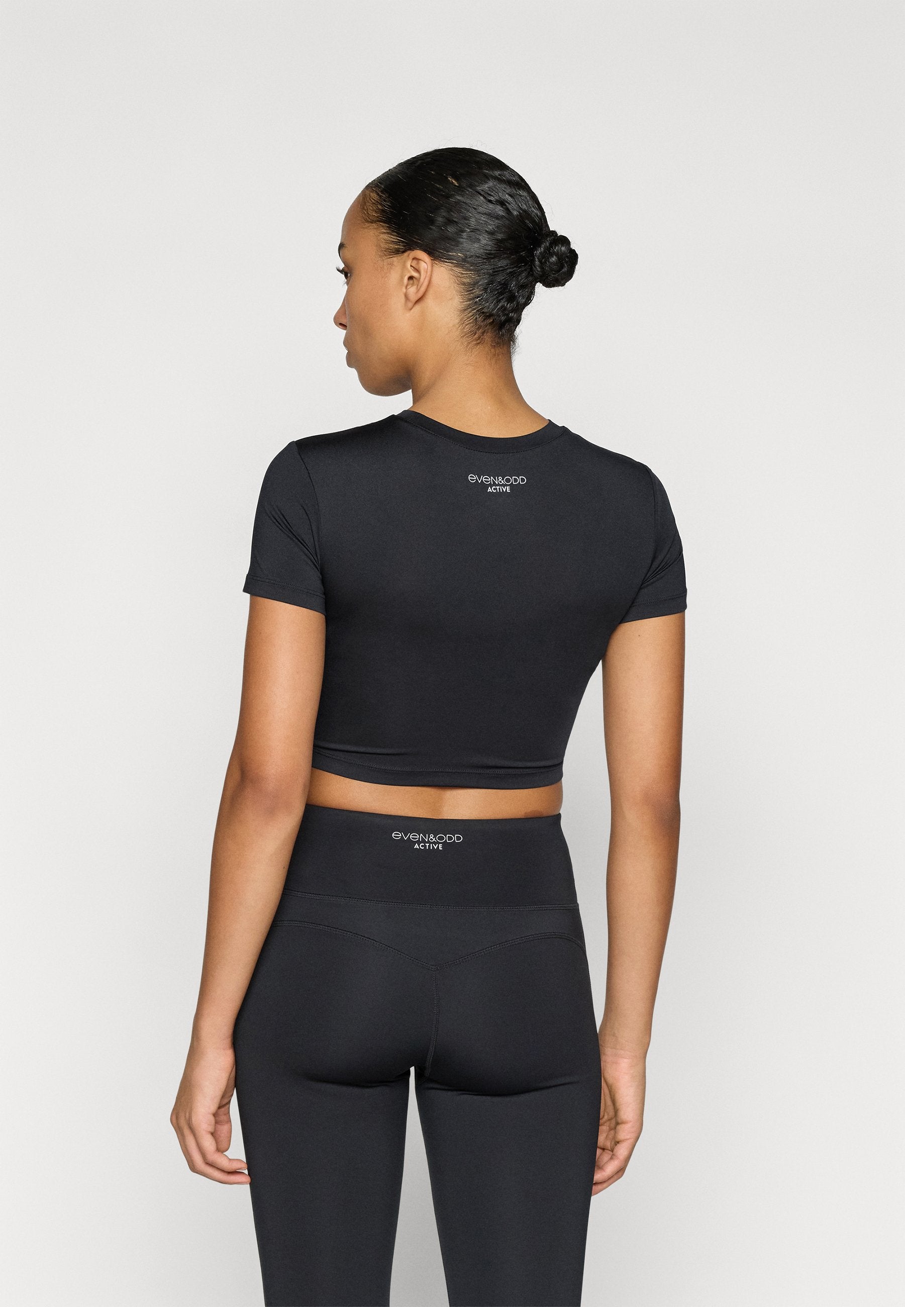 Even&Odd active 2 PACK ESSENTIAL CROPPED T-SHIRT