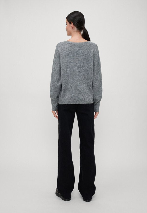 Vero Moda Tall VMJUPITER V NECK PULLOVER