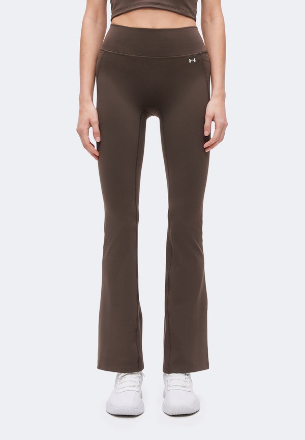 Under Armour MOTION BOOT CUT - Leggings - peppercorn/white
