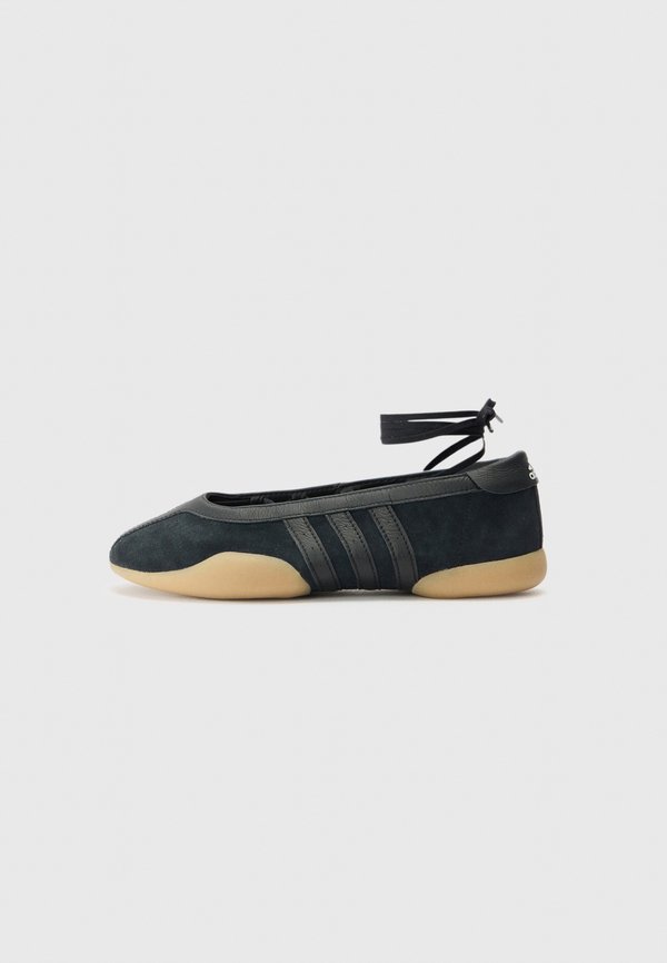 adidas Originals TAEKWONDO MEI BALLET - Ankle strap ballet pumps - core black/ftwr white/gum 3