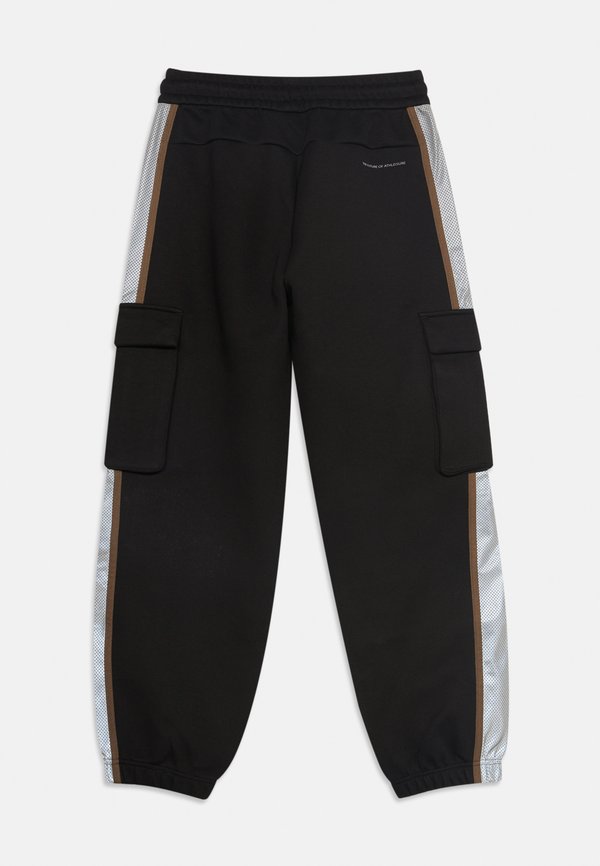 EA7 Emporio Armani