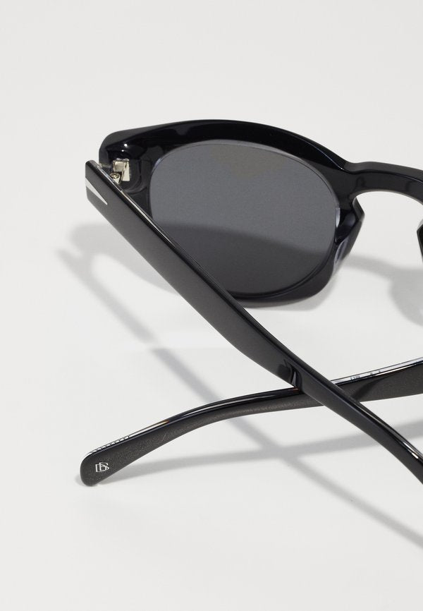 Eyewear by David Beckham FLAT