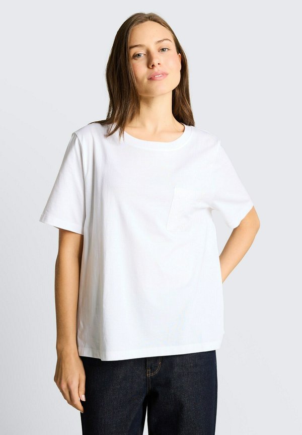 TOM TAILOR TOM TAILOR T-SHIRT BOXY FIT T-SHIRT MIT BRUSTTASCHE - Basic T-shirt - white