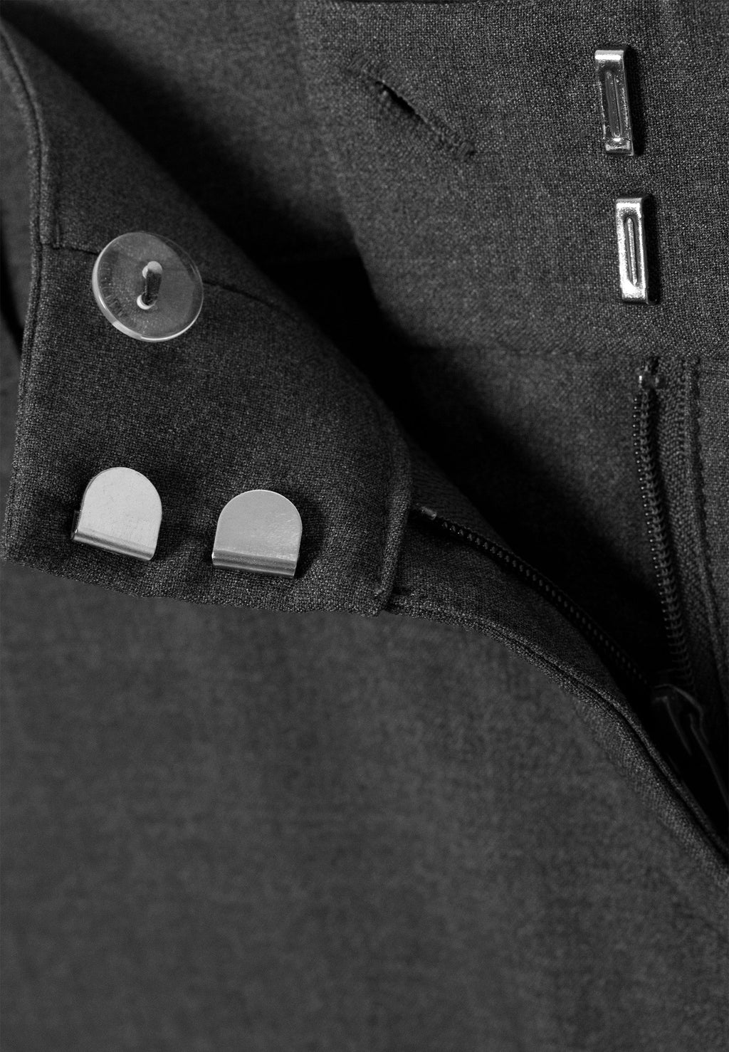 Weekday SUITING