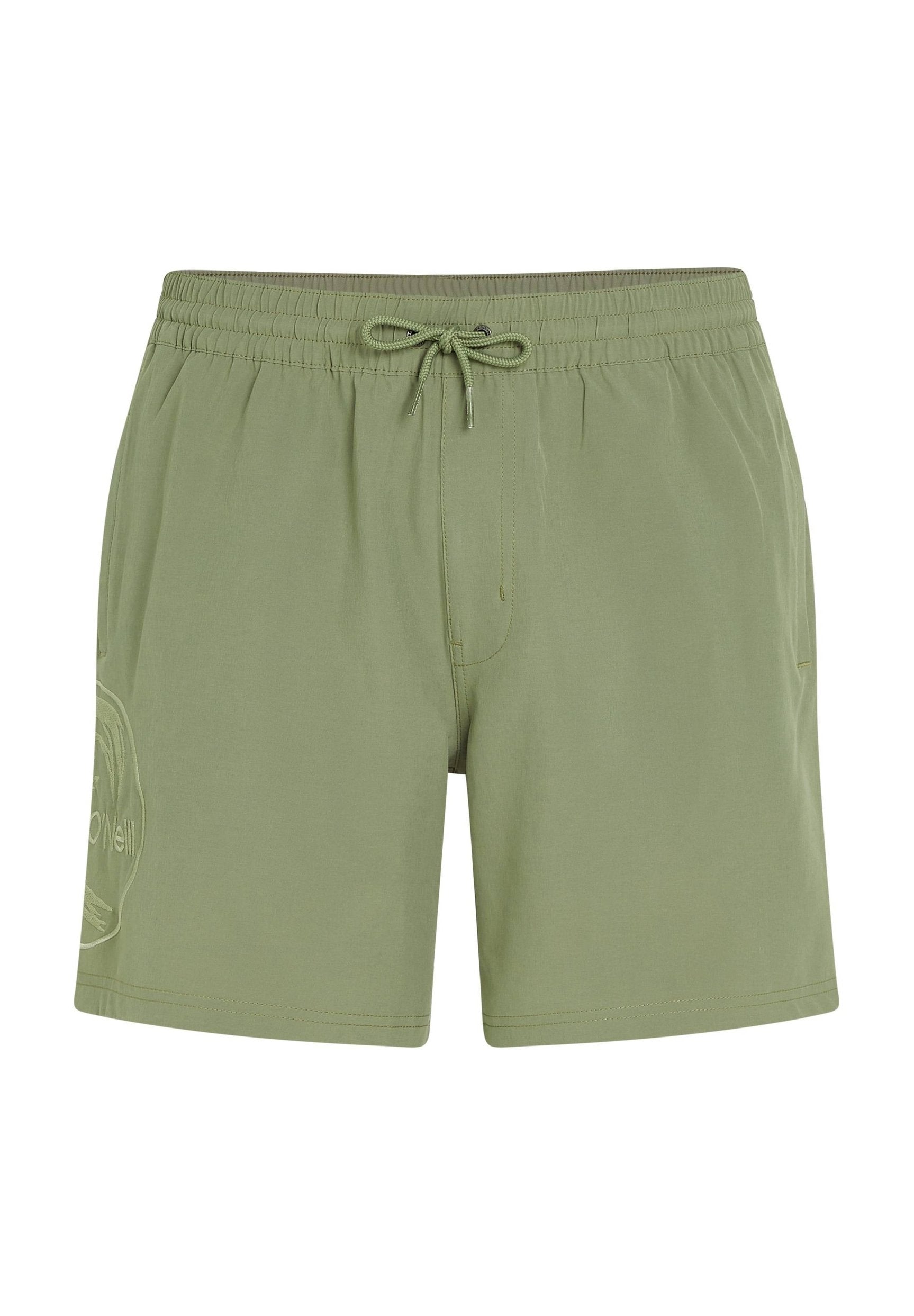 Grüne Badeshorts mit elastischem Bund und Kordelzug. Mit seitlichen Taschen und einem Logodetail am linken Bein. Glatte Stofftextur.