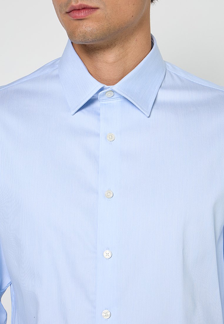 Selected SLIM FIT