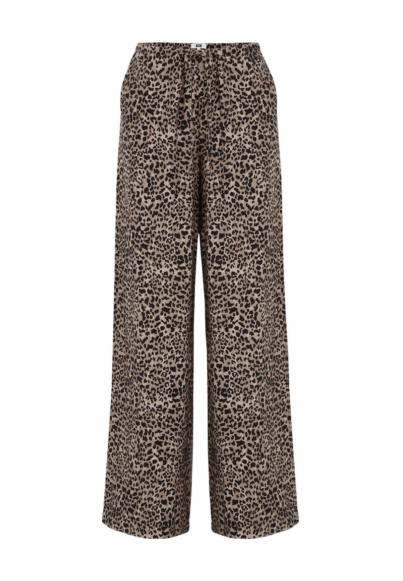 Leopardenmuster weite Hose aus einem leichten Stoff. Mit einem elastischen Bund und einem Kordelzug. Die Farben sind Beige und Schwarz.
