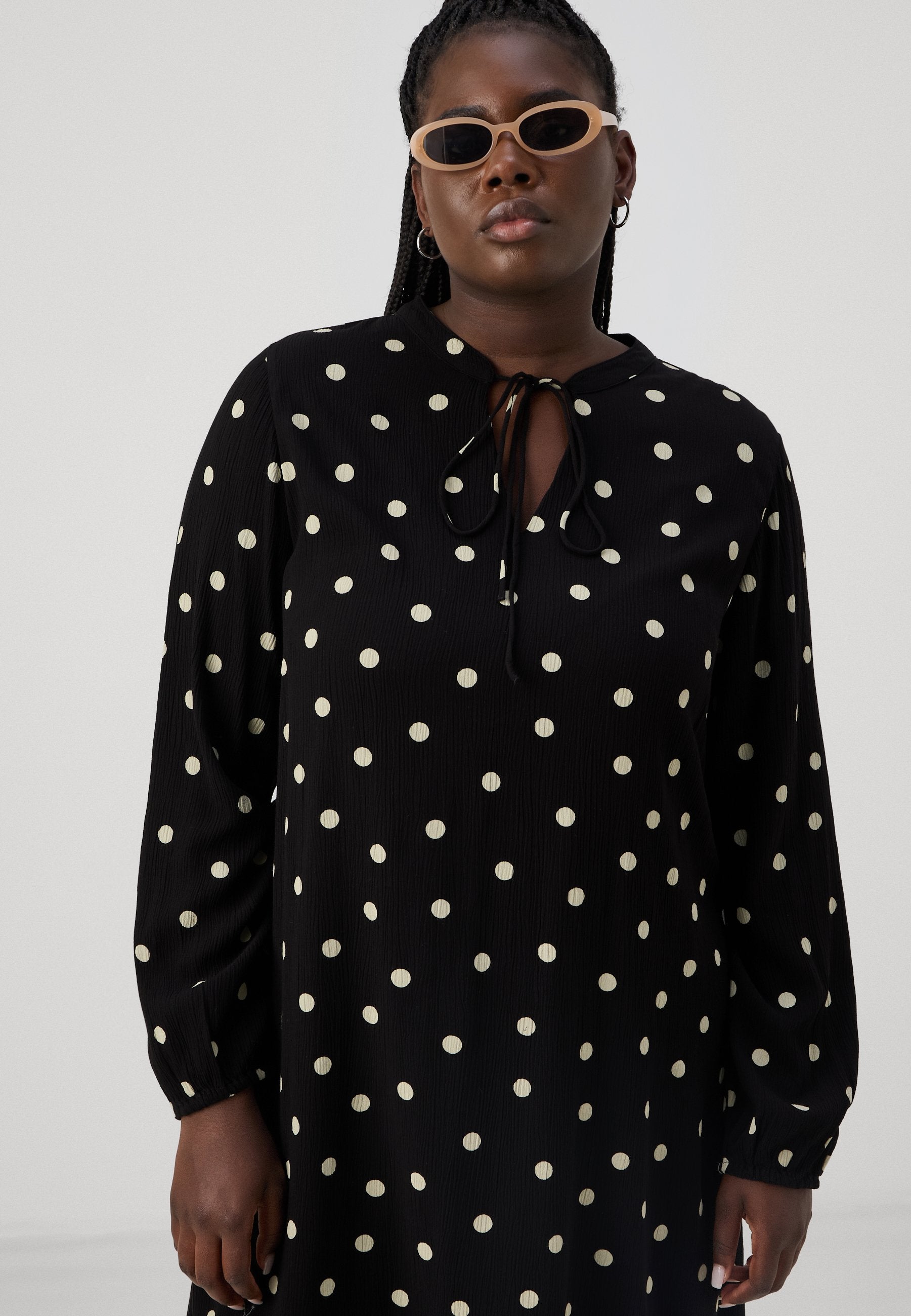 CARDIONA LIFE DRESS Media 5
