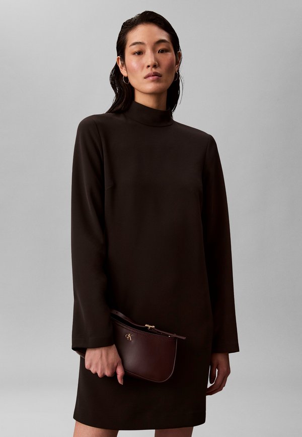 Calvin Klein SMALL SHOULDER BAG - Handbag - fudge