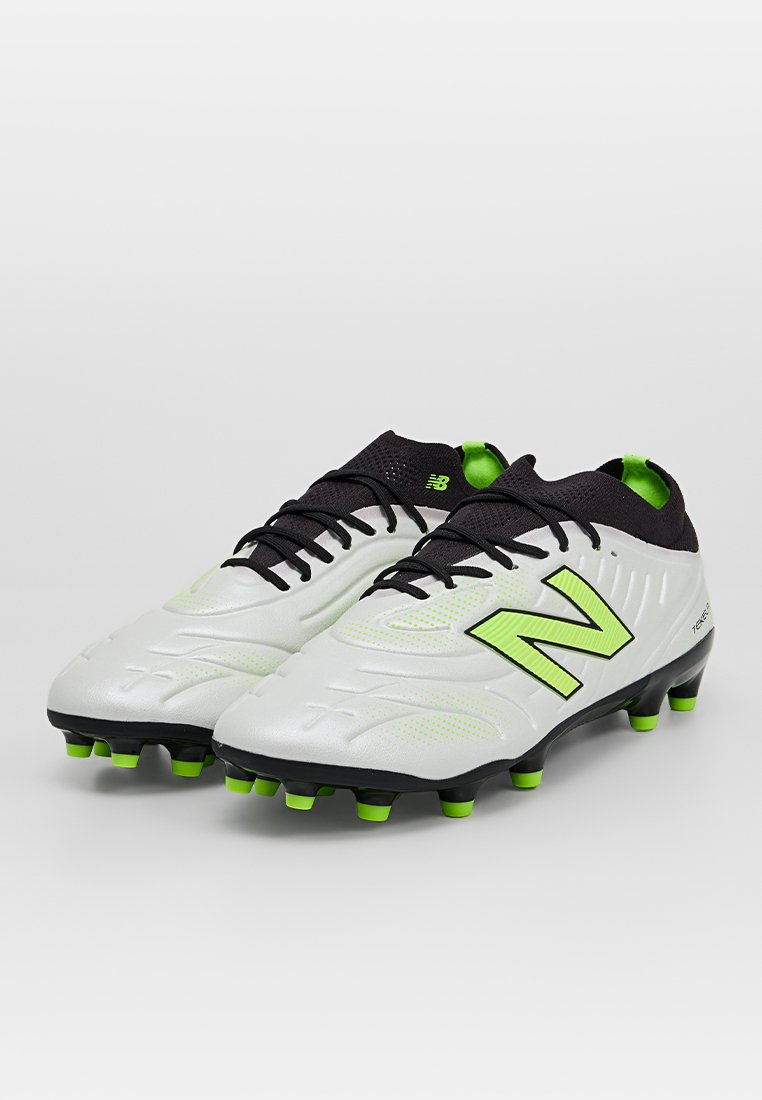 New Balance TEKELA V5 PRO
