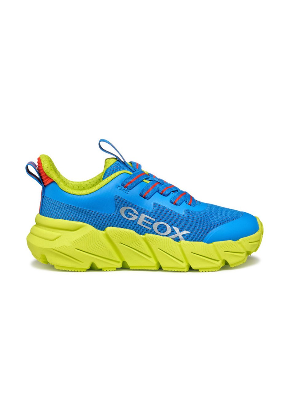 Blaues und grünes Sport-Schuhwerk mit Netzoberfläche, Gummisohle und kontrastierenden roten Akzenten. Mit auffälligem GEox-Logo an der Seite.