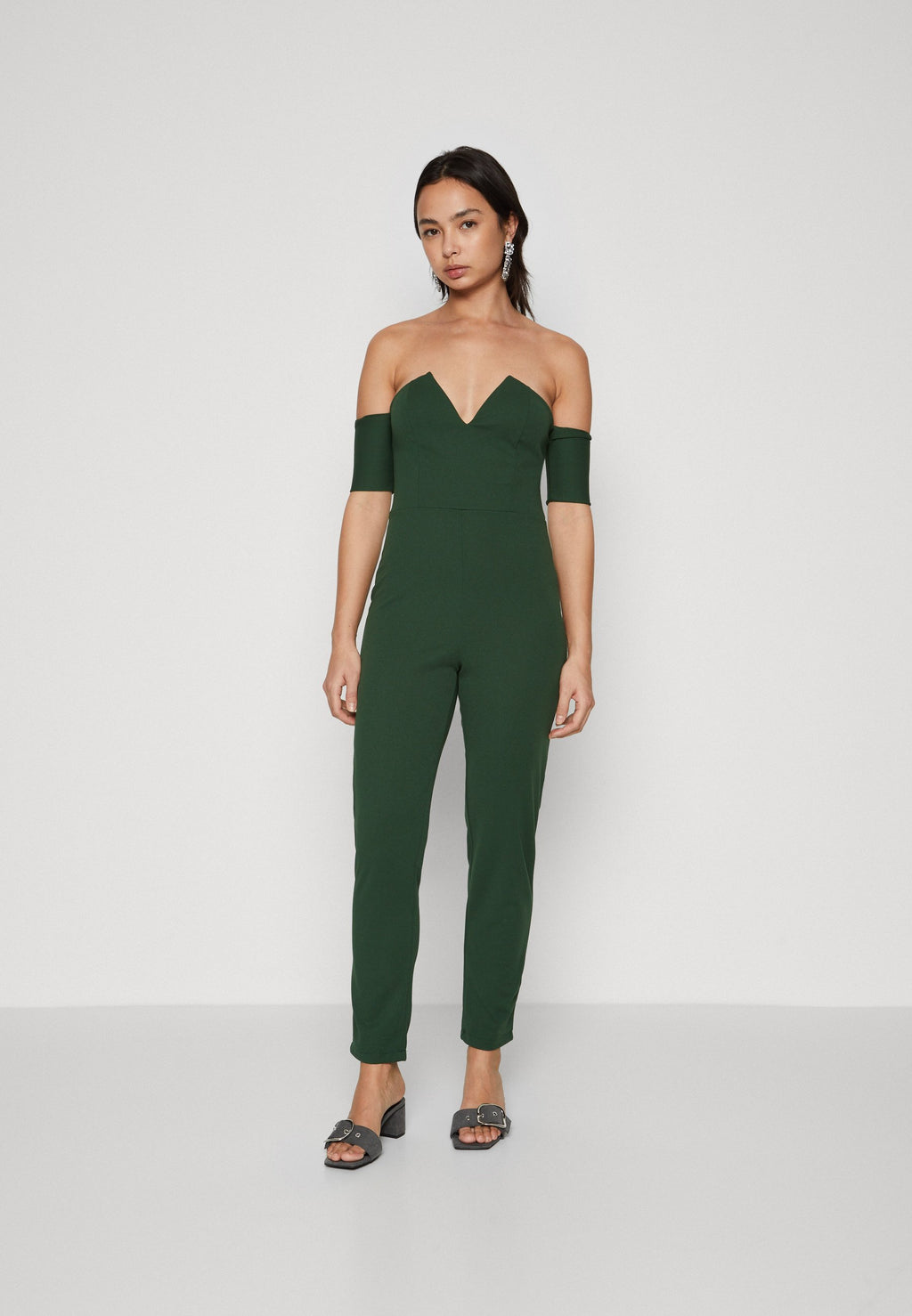 WAL G PETITE DONDA V NECK