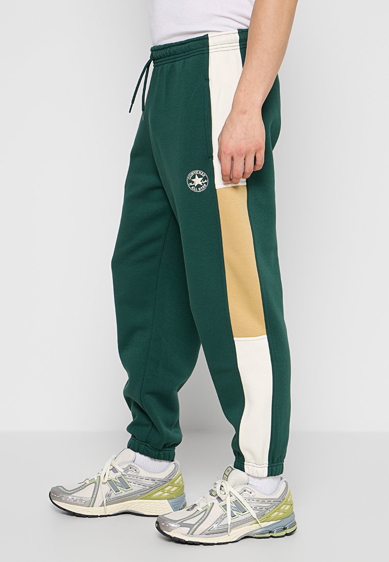 Converse LOOSE FIT