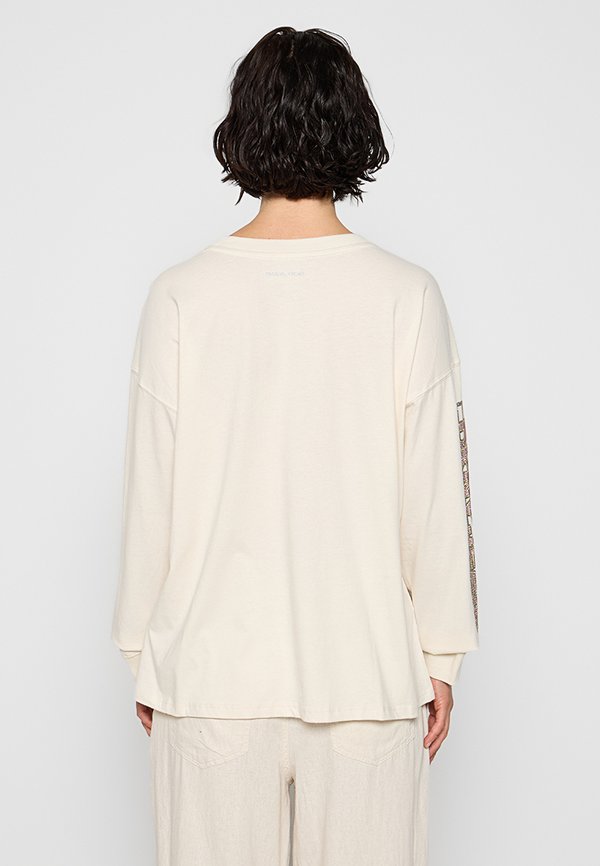 DKNY