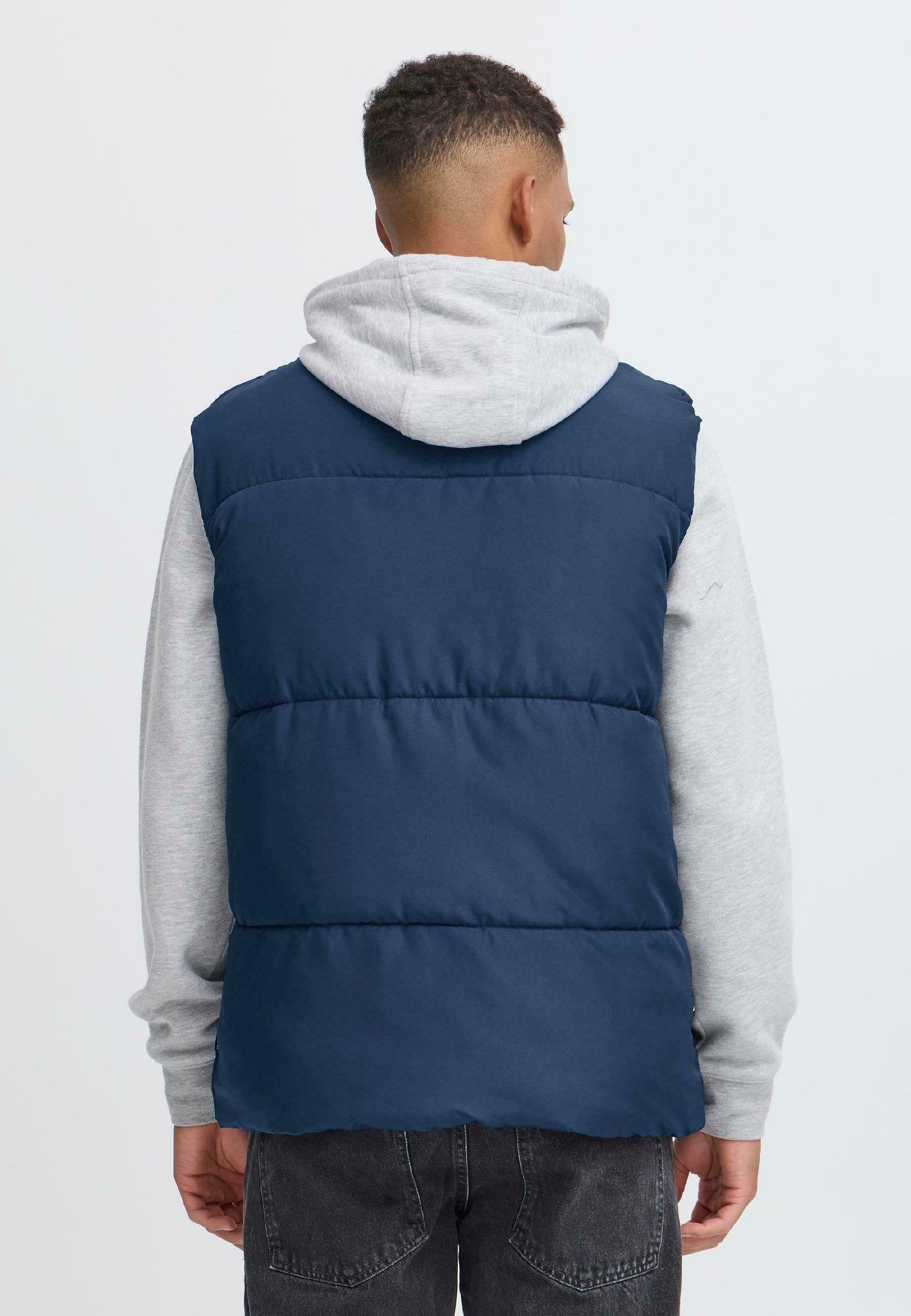 BHELWIN HOODED Media 4
