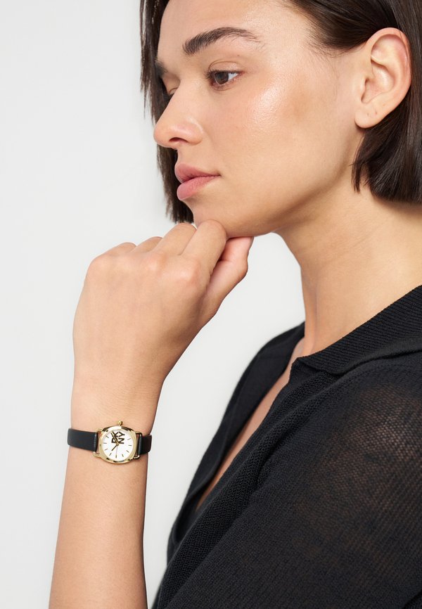 DKNY