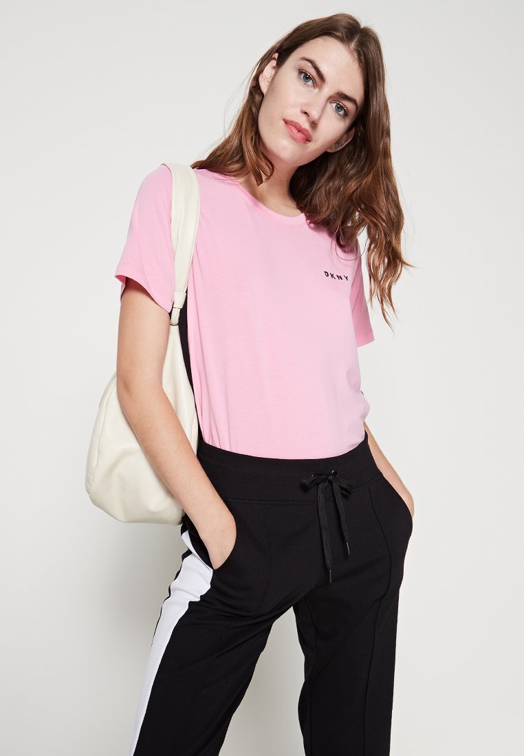 DKNY Sport