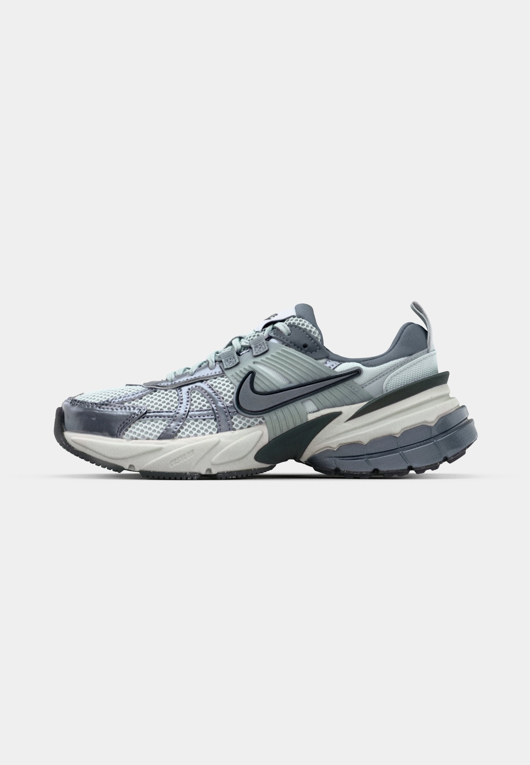 Nike Sportswear V2K RUN