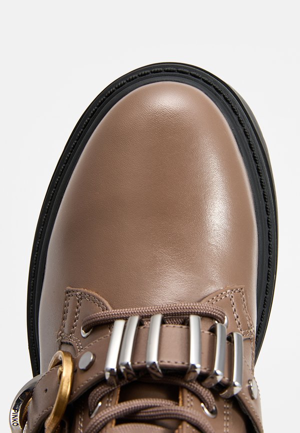 Pinko MIA