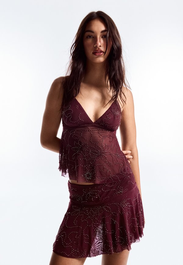 Bershka EMBROIDERED RUFFLED - MINI SKIRT - A-line skirt - dark red