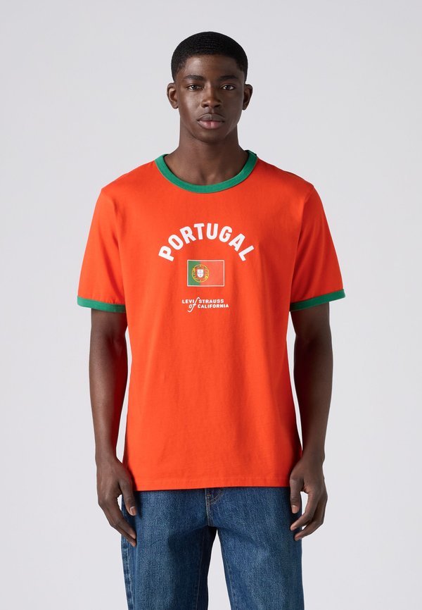 Levi's® FOOTBALL RINGER - Print T-shirt - orange