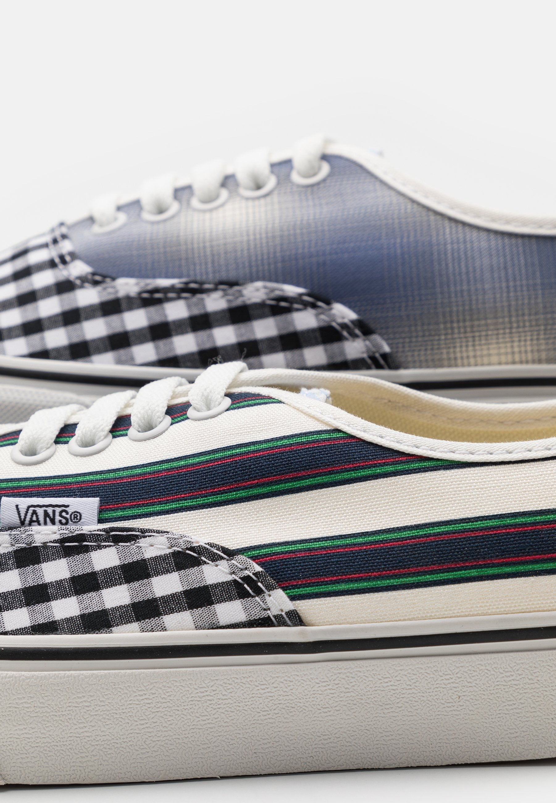 Vans AUTHENTIC UNISEX