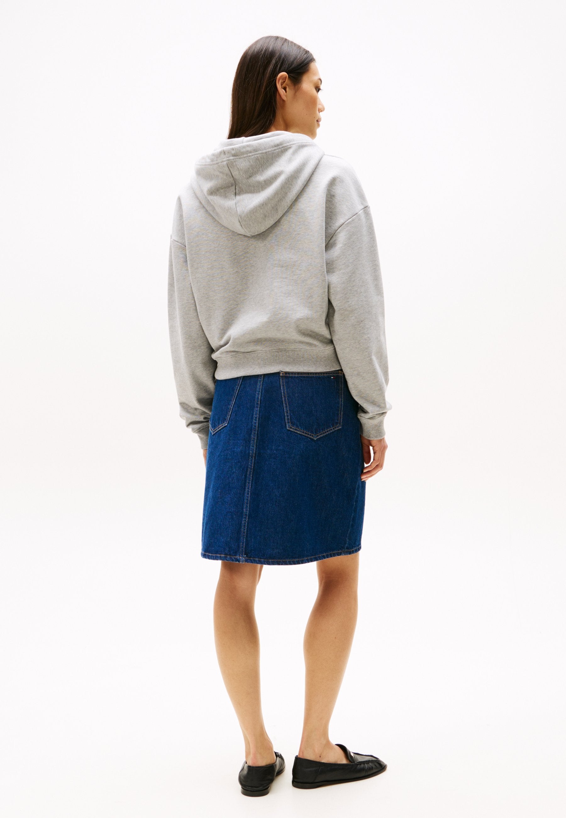 OUTLINE FLAG HOODIE Media 4