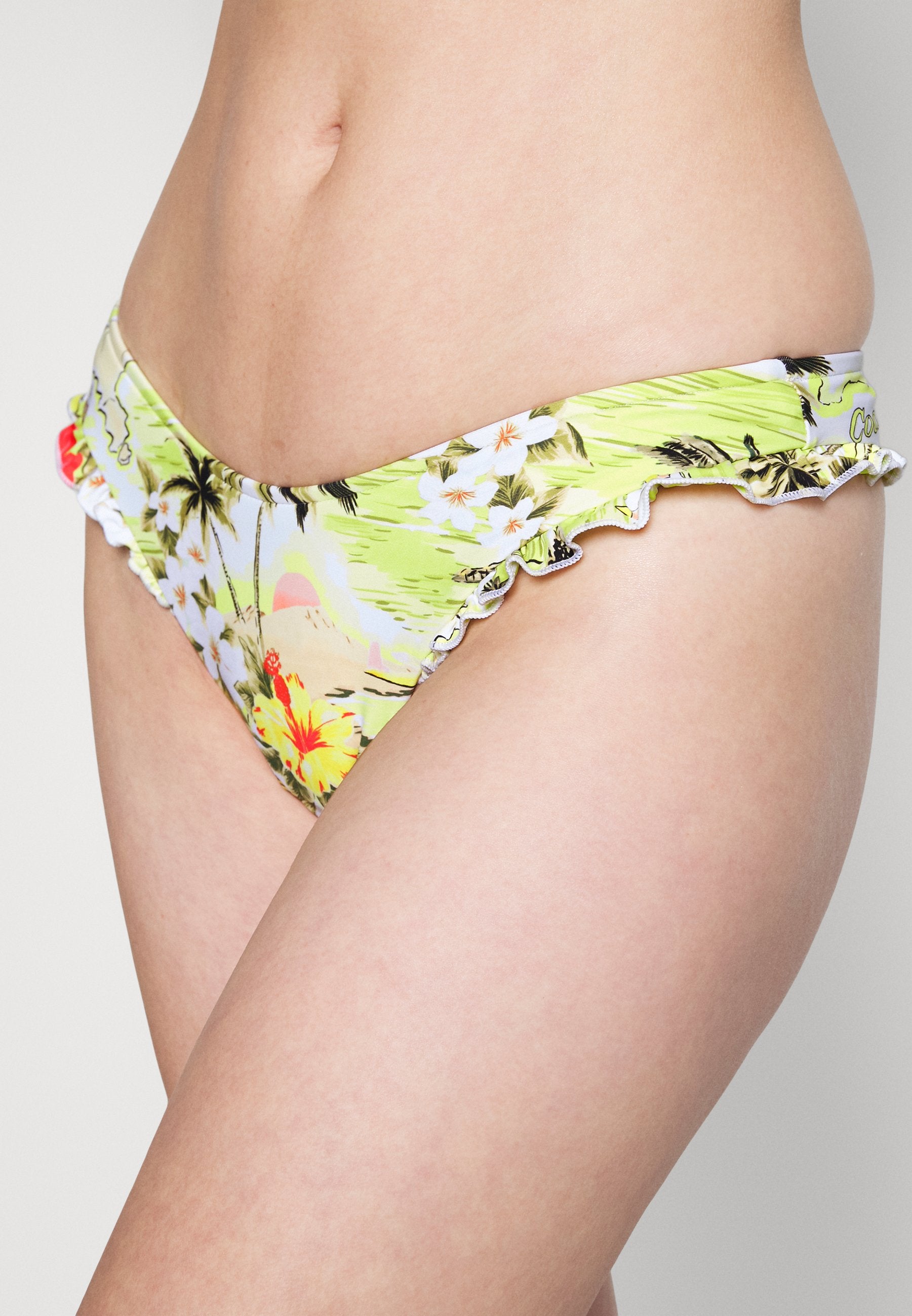 COAST TO COAST HIGH CUT RIO PANT Media 5