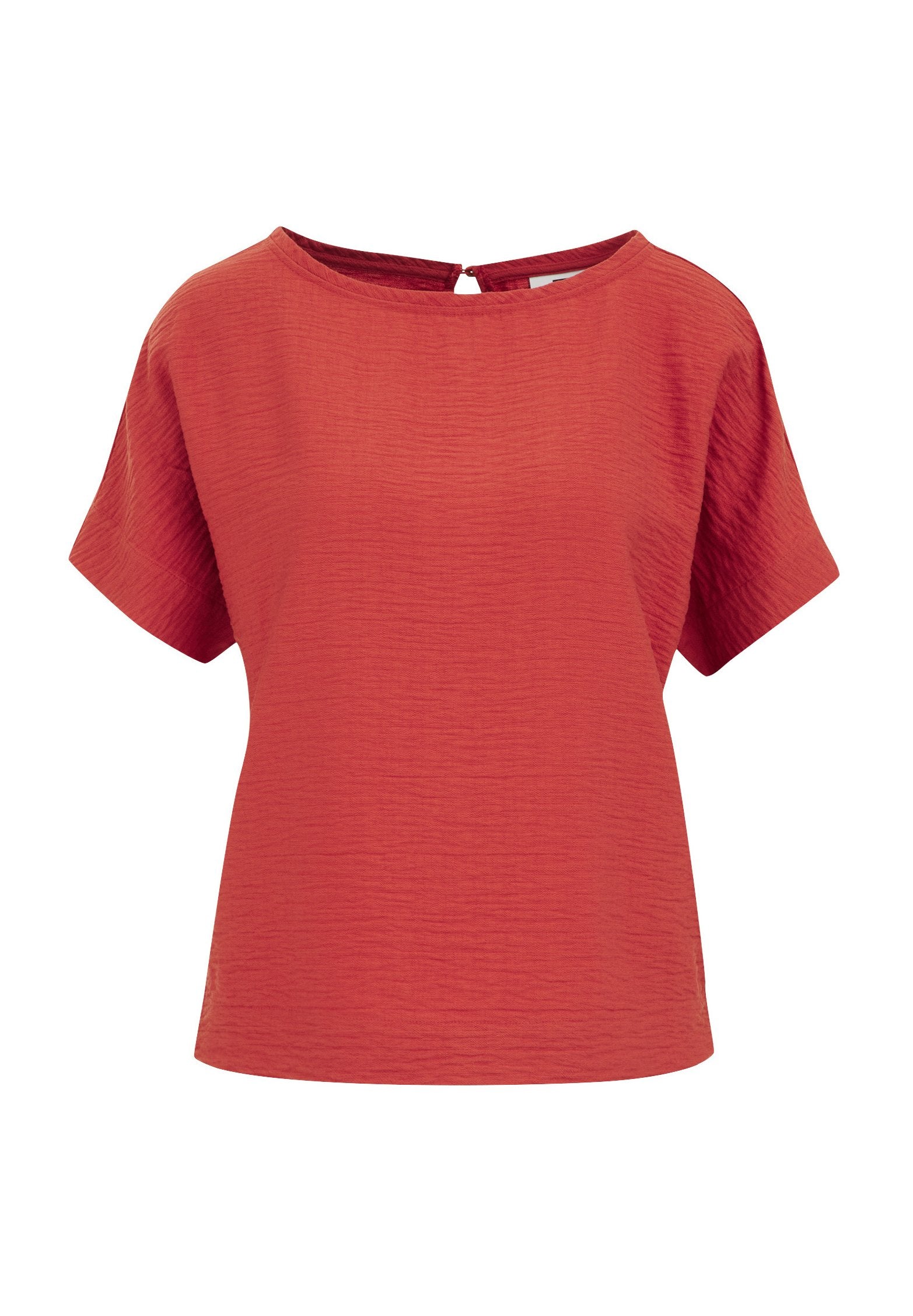 Rotes, strukturiertes T-Shirt mit kurzen Ärmeln und rundem Ausschnitt sowie einer Schlüsselöffnungs-Rückseite. Glatter Stoff mit subtilen Wellenmustern.