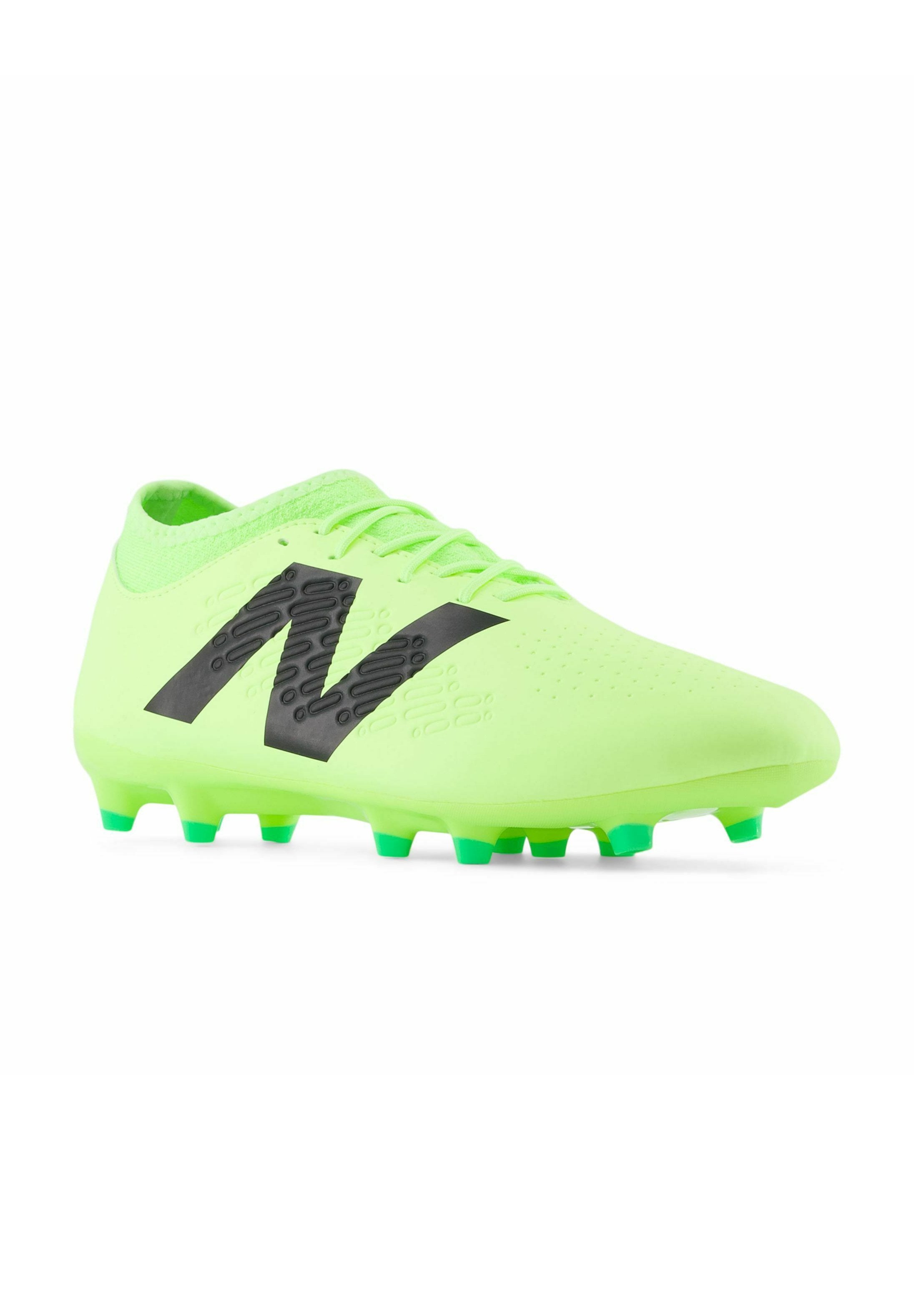 New Balance TEKELA MAGIQUE