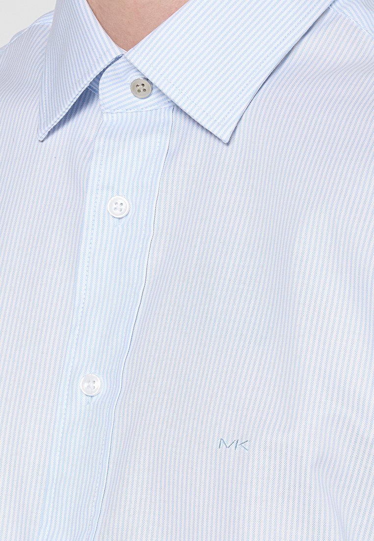 Michael Kors ENGINEERD OXFORD SLIM FIT