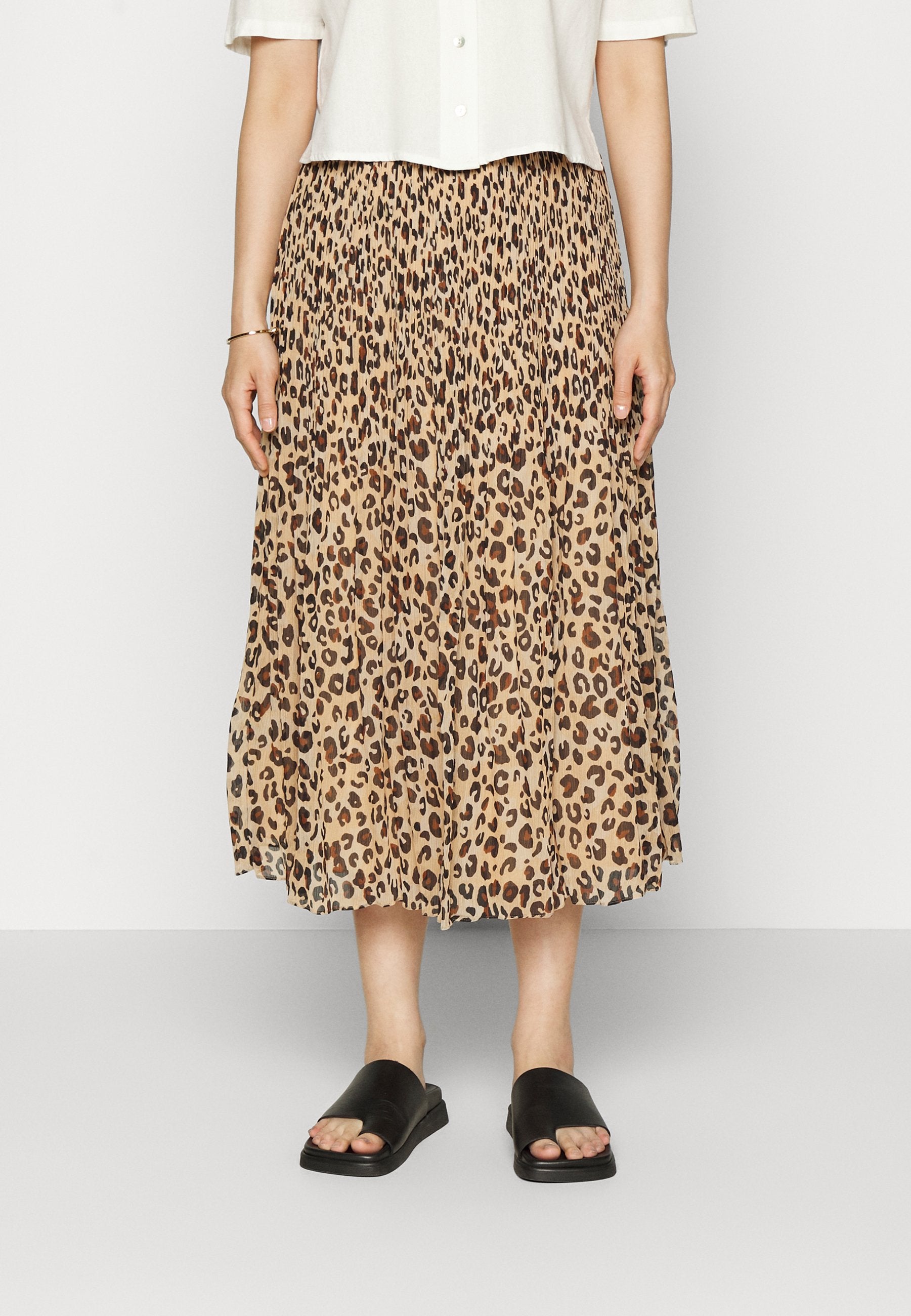 Marks & Spencer FLUID PLEAT SKIRT