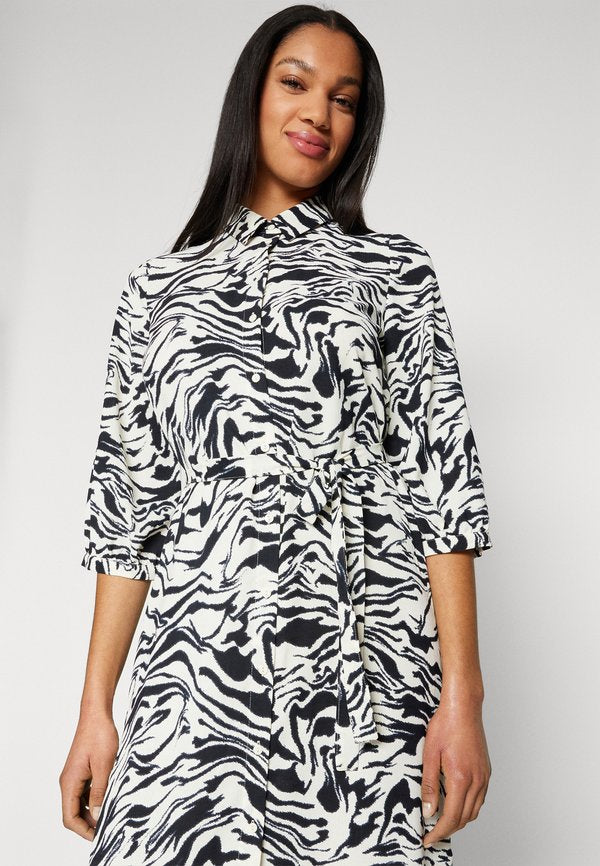 Vero Moda VMILONA 3/4 SLEEVE 7/8 DRESS