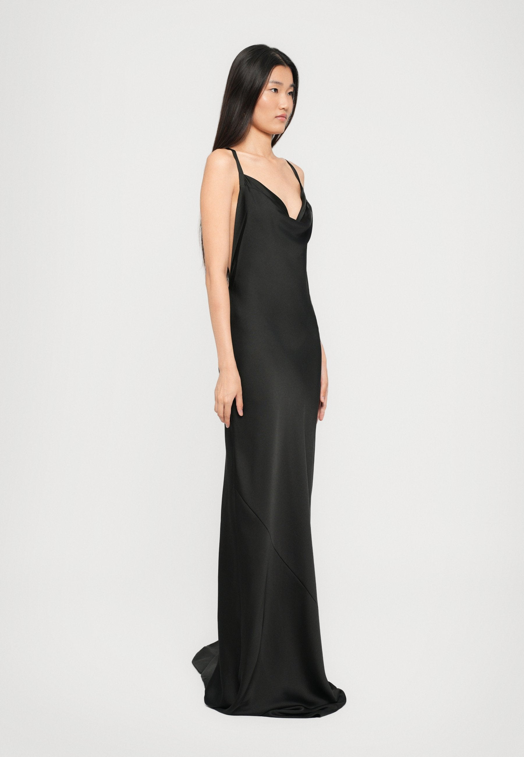 Norma Kamali CROSS BACK BIAS GOWN TRAIN