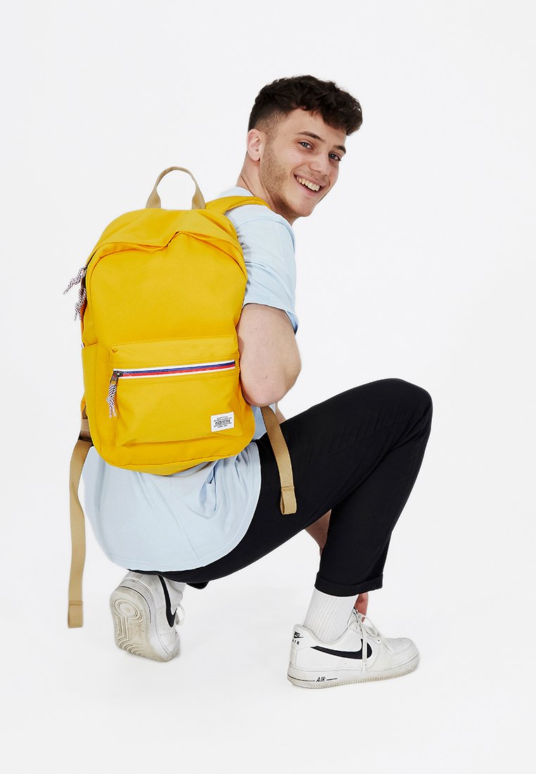 American Tourister