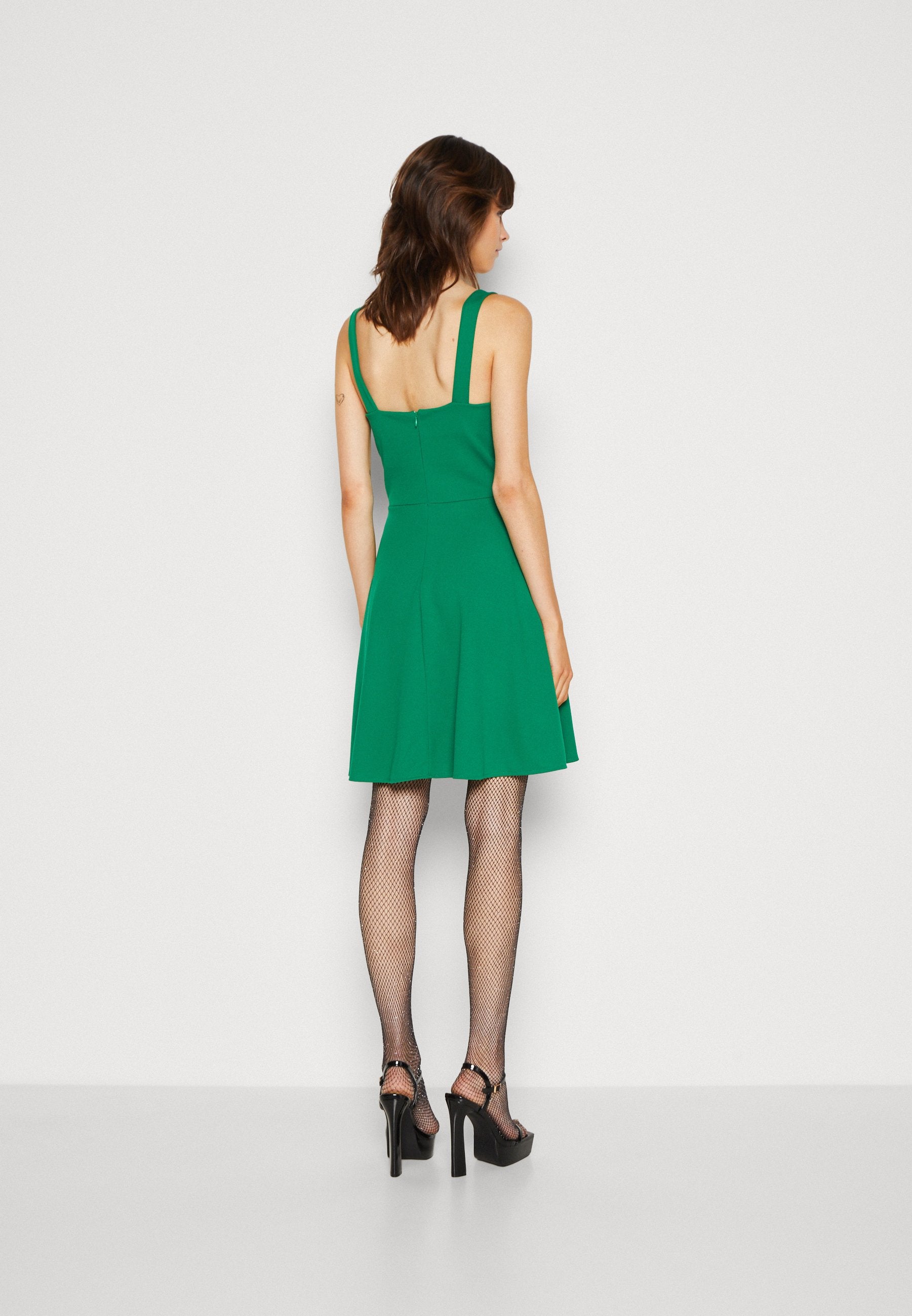 WAL G. RONA DROP WAIST SKATER